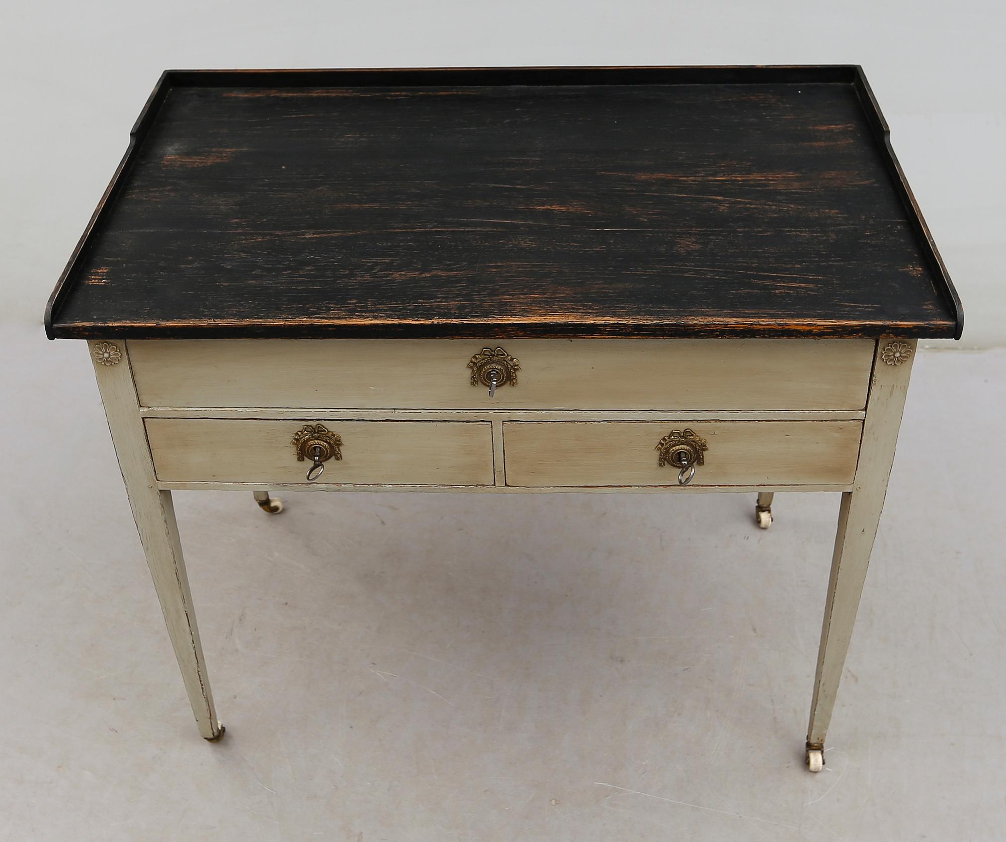 SKRIVBORD, 1800-talets mitt.