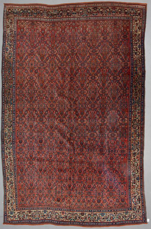 A carpet, semi-antique Bidjar, ca 386 x 246 cm.