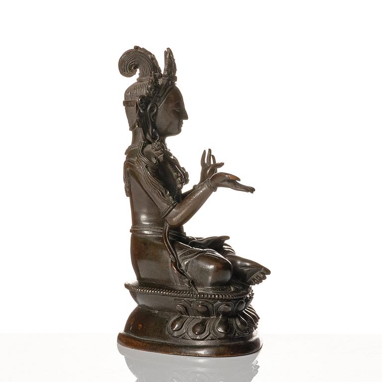 A bronze figure of a crowned goddess, Qing dynasty, 18th Century.