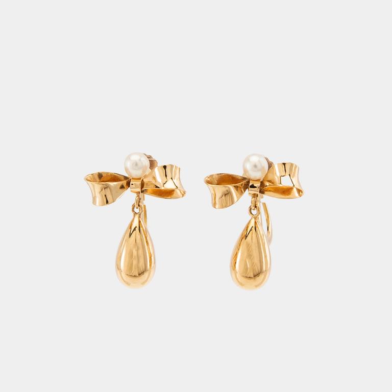 Earrings 18K gold and cultured pearls, Stockholm 1953.