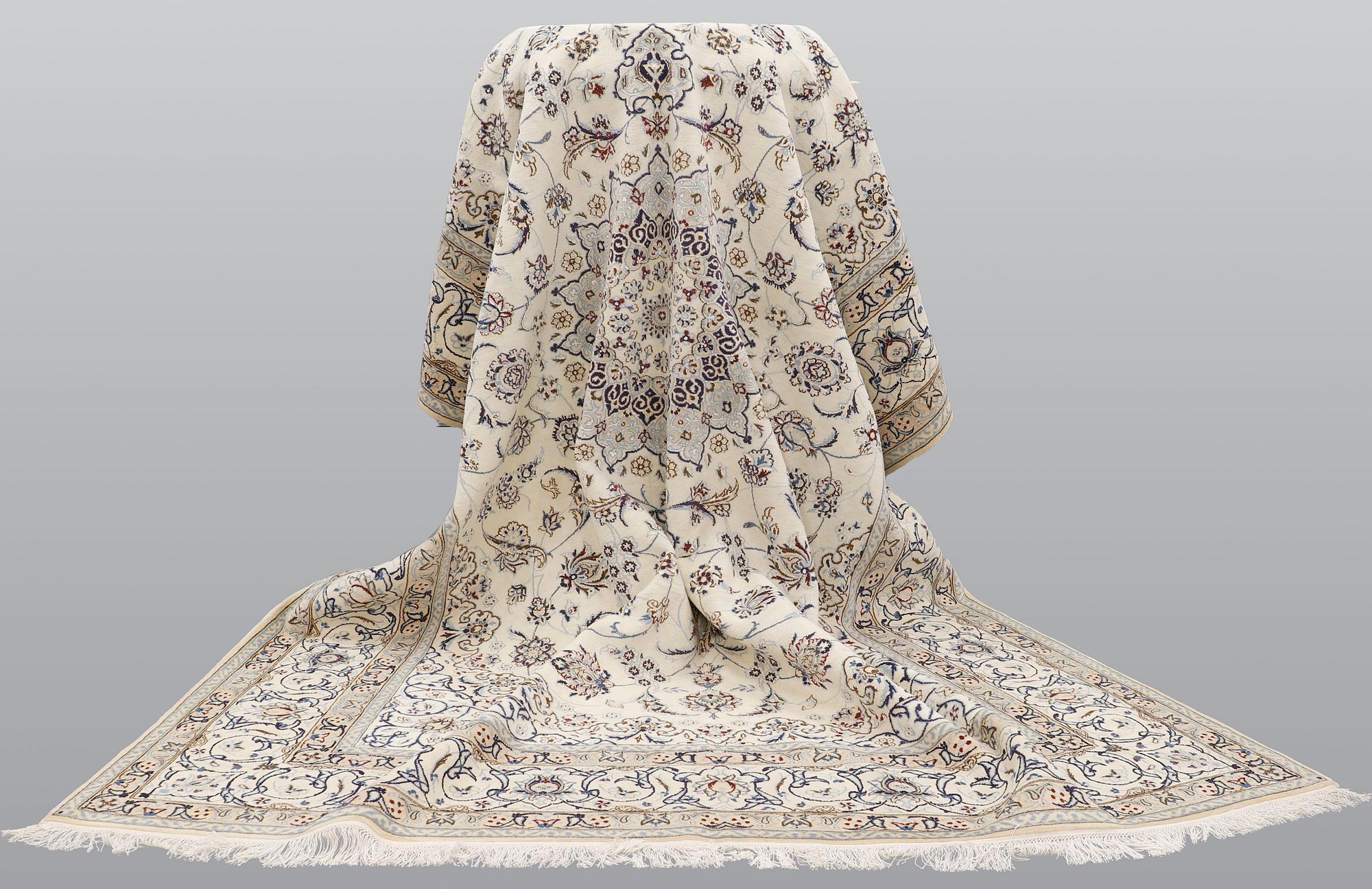 Matto, Nain part silk sk 9LAA,   342 x 255 cm.