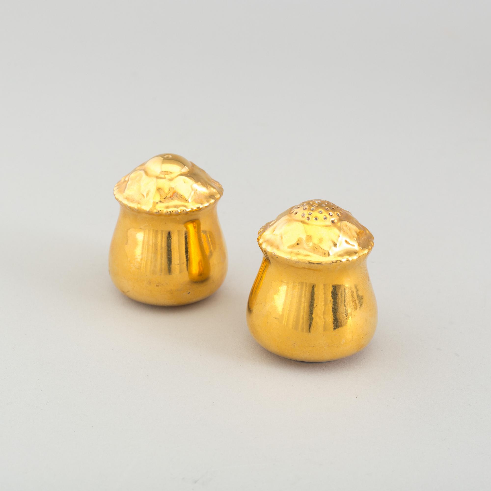 A mixed lot of thirteen pieces porcelain mostly Royal Worcester gold lustre, 20th century.