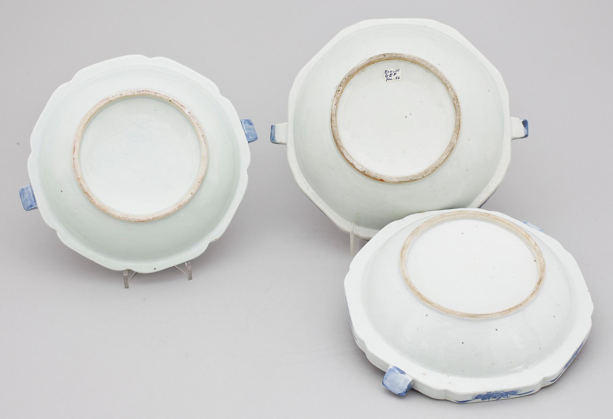 VÄRMEFAT, 3 st snarlika, porslin, Jiaqing, Kina 1800-talets hälft.