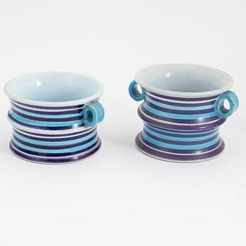 Stig Lindberg, vaser, 3 st, ljusstakar, 2 st och burk med lock, fajans, Gustavsbergs studio.