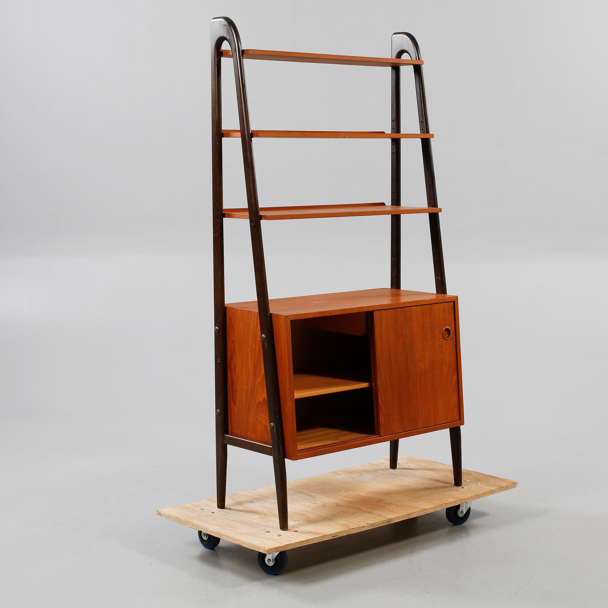 HYLLA, Virserums Nya Möbelfabrik, Hultarp, omkring 1900-talets mitt.