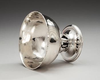 A Georg Jensen 830/1000 silver bowl, Copenhagen 1917,