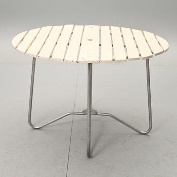 TRÄDGÅRDSMÖBLEMANG, 5 delar, 1900-talets mitt.