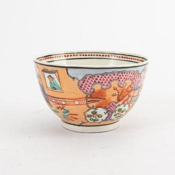 A Chinese 18th century porcelain cup.