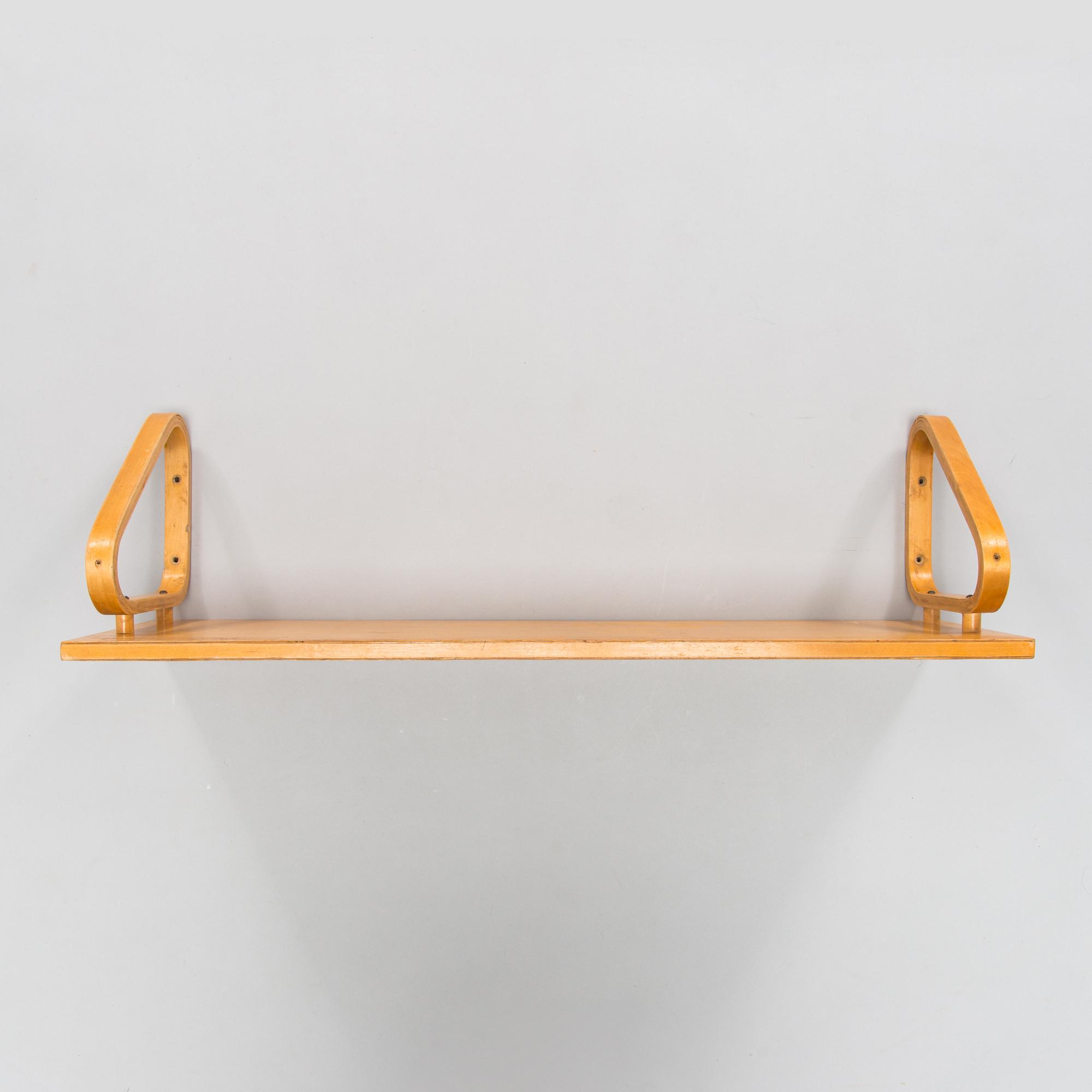 Alvar Aalto, seinähylly, malli 112, O.Y. Huonekalu- ja Rakennustyötehdas A.B. 1930/1940-luku.