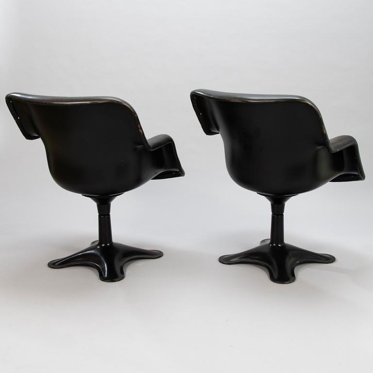 YRJÖ KUKKAPURO, a pair of late 1960's 'Junior' armchairs for Haimi.