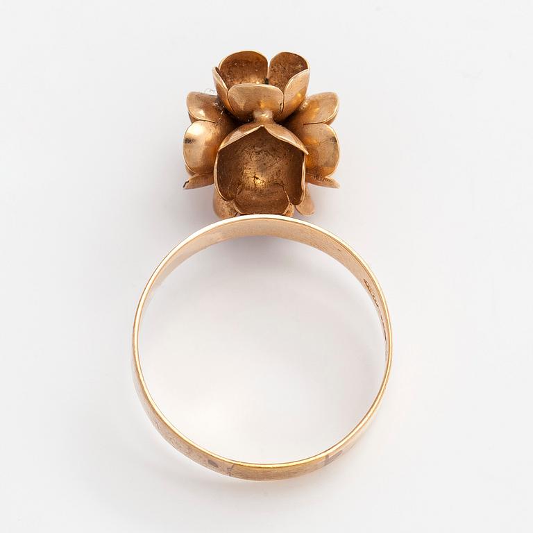 Liisa Vitali, sormus, "Kevät", 14K kultaa, Westerback, Helsinki 1971.