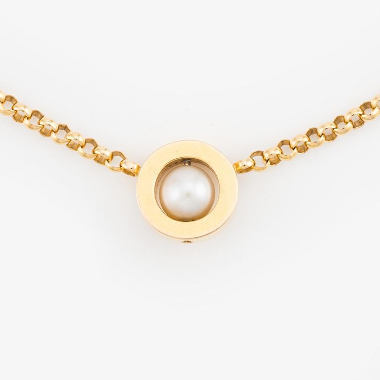 Necklace, 18K gold with pearl, Italian and Swedish hallmarks.