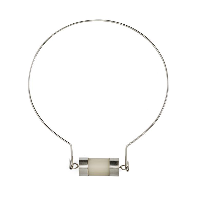 Sigurd Persson, a sterling necklace, Stockholm 2003.