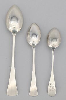 SKEDAR, 24 delar, silver, bla Österrike-Ungern, 1800/1900-tal. Vikt 353 gram.
