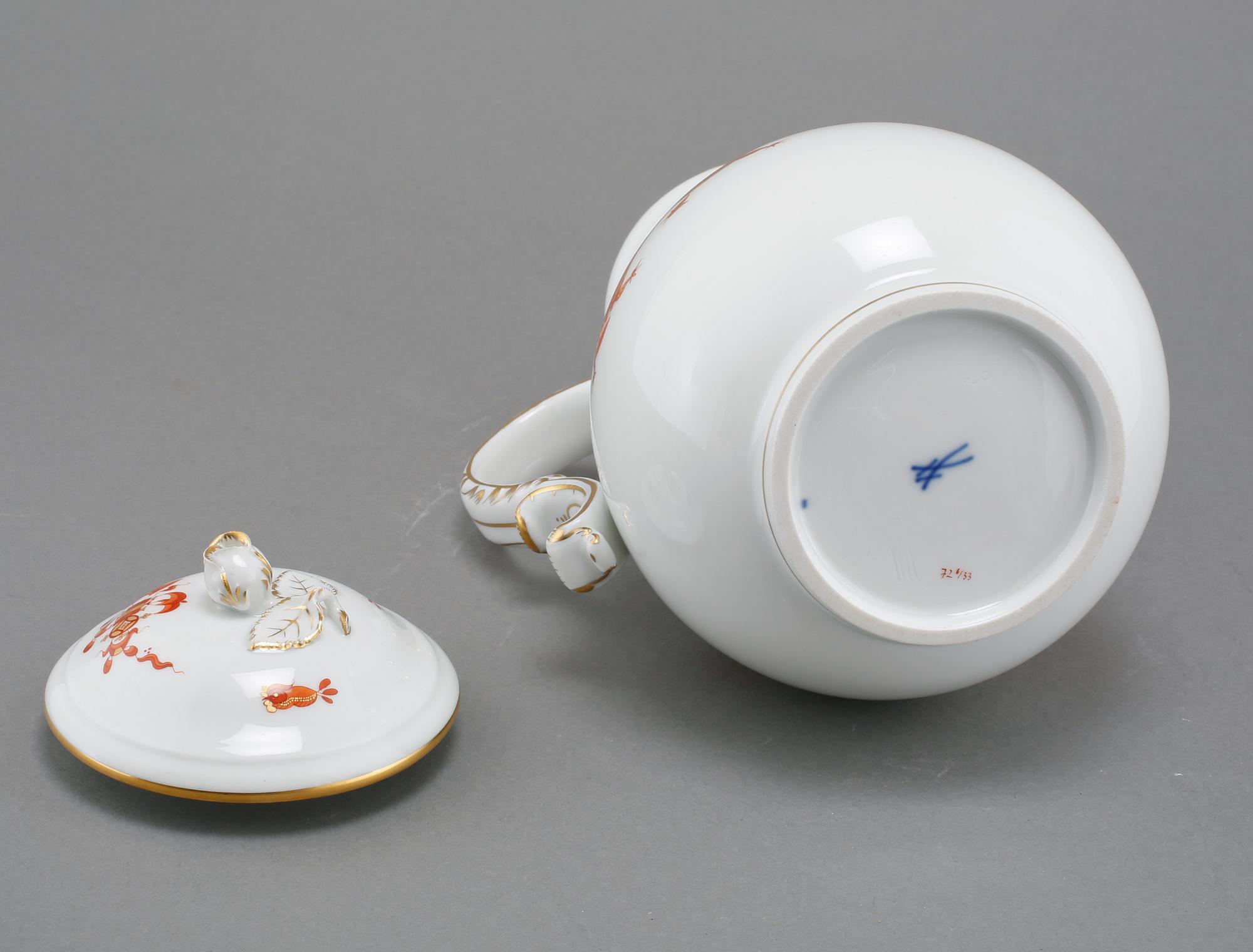 KANNA MED LOCK, porslin, Meissen, 1900-tal.