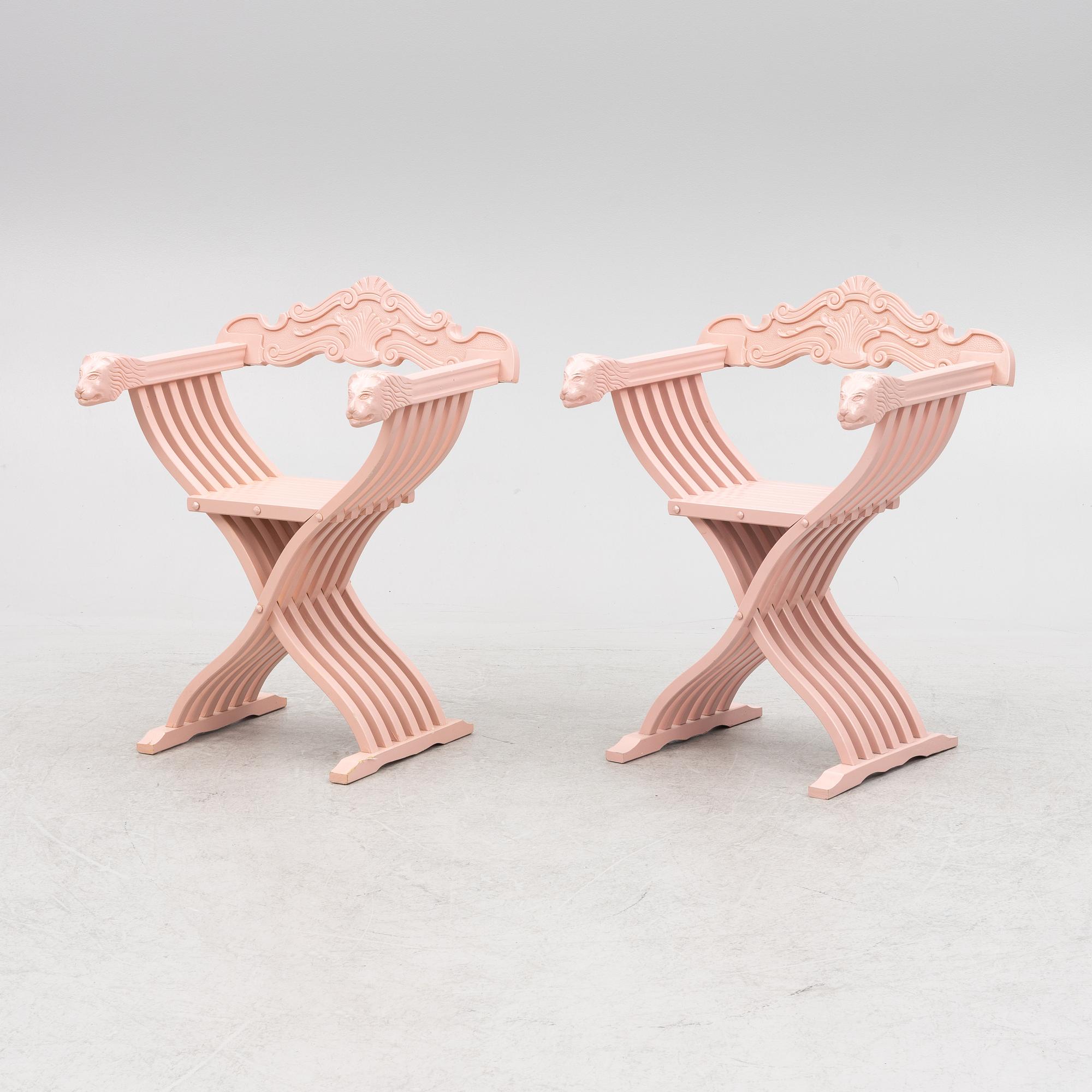 Armchairs, a pair, so-called "Dante chairs", Renaissance Style, second half of the 20th Century.