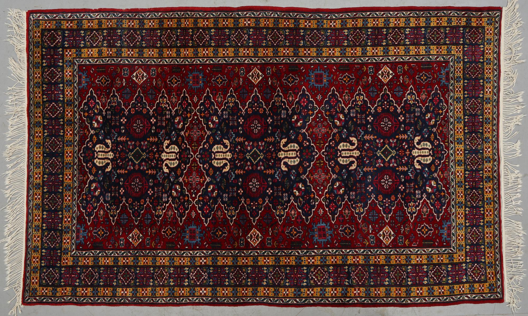 MATTA, orientalisk, 1900-talets senare del, 195 x 125 cm.