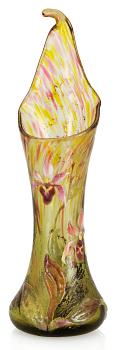 1083. An art nouveau Emile Gallé glass vase, Nancy, France ca 1900.