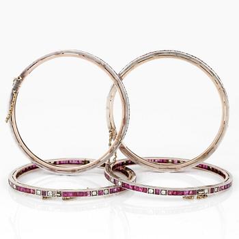 ARMBAND, 4 st, med gammalslipade diamanter och troligen carre slipade rubiner.