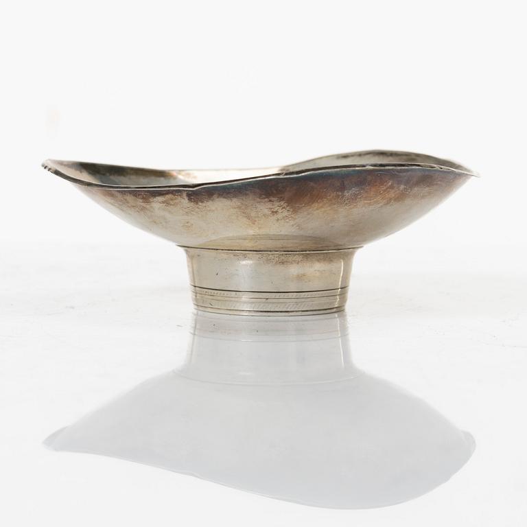 Besticksservis, silver, 40 delar, "Diana", CG Hallberg/GAB, 1900-talets mitt, samt en skål, silver, Carlson K & E, 1958.