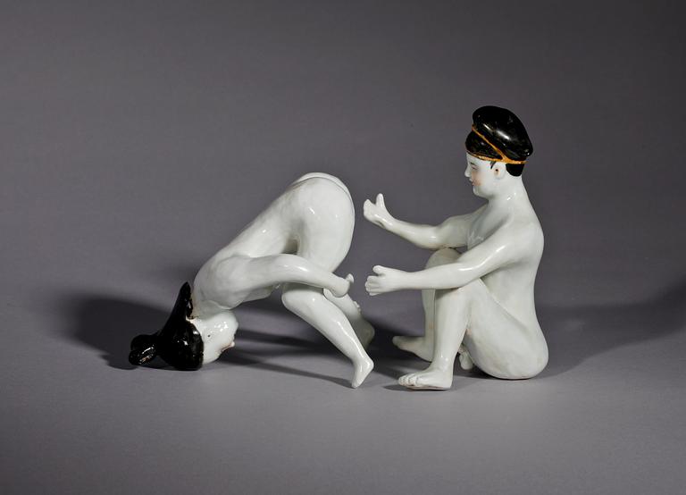 FIGURINER, 2 st, porslin, Kina. 1900-tal.