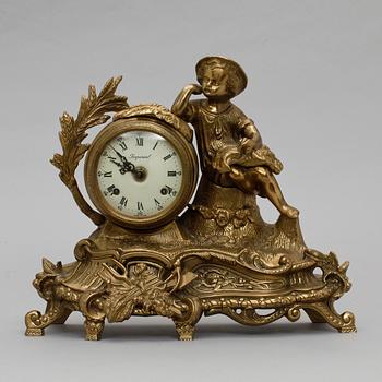 BORDSPENDYL, nyrokoko, omkr 1900.