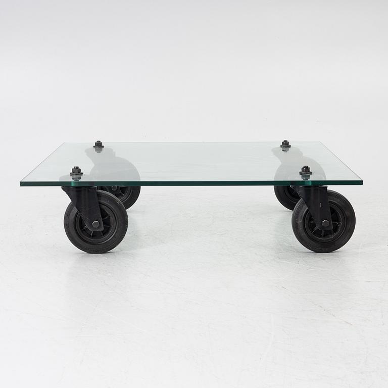 Gae Aulenti, coffee table, “Tavolo con Ruote”, Fontana Arte, Italy, late 20th/early 21st century.