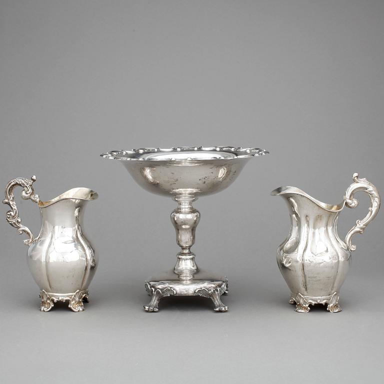 UPPSATSSKÅL OCH GRÄDDKANNOR, 3 delar, silver, bland annat Anders Gustaf Wixner, Söderköping, 1887. Totalvikt ca 630g.