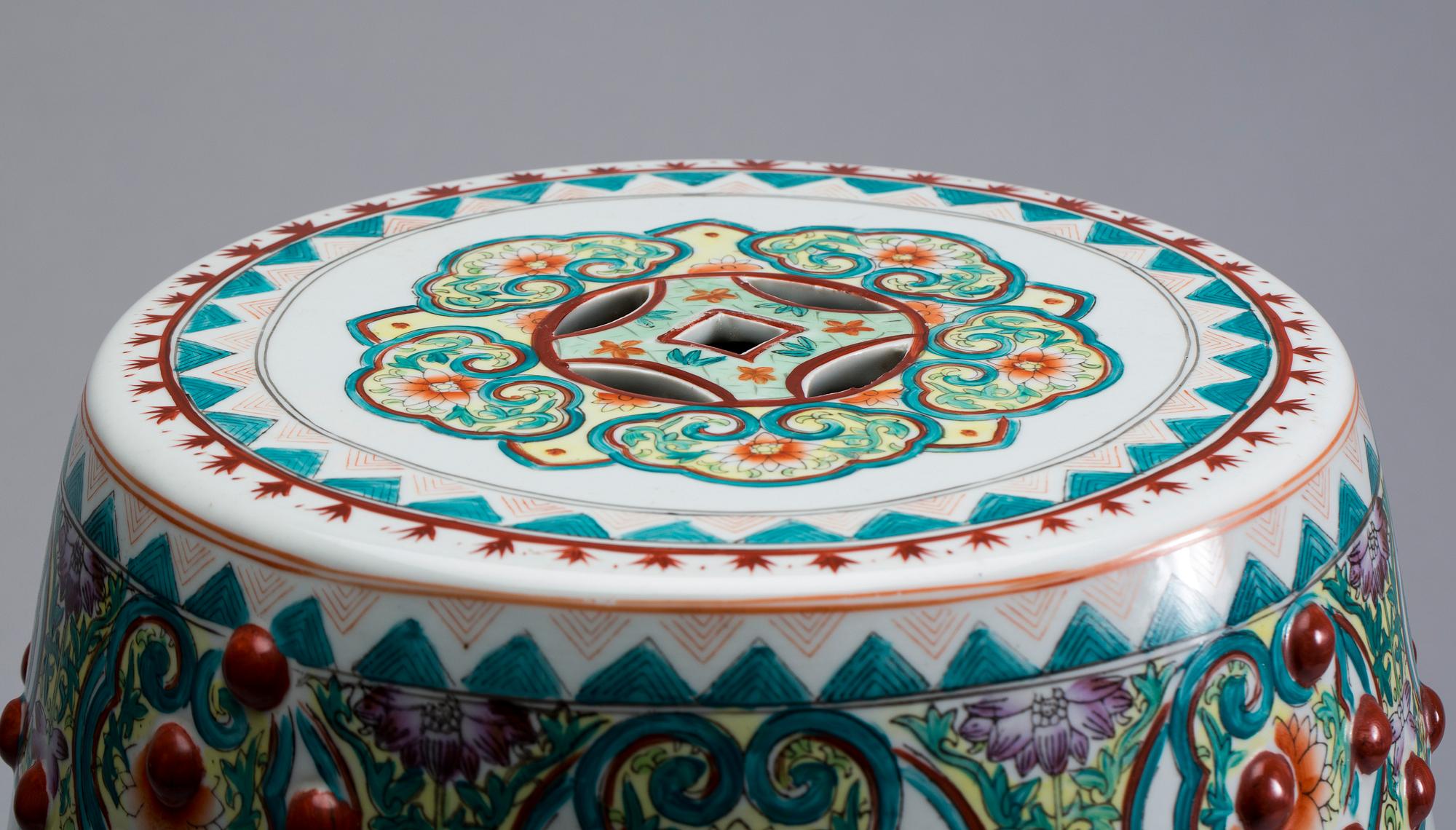 TRÄDGÅRDSPALL, porslin, Kina, 1900-tal.