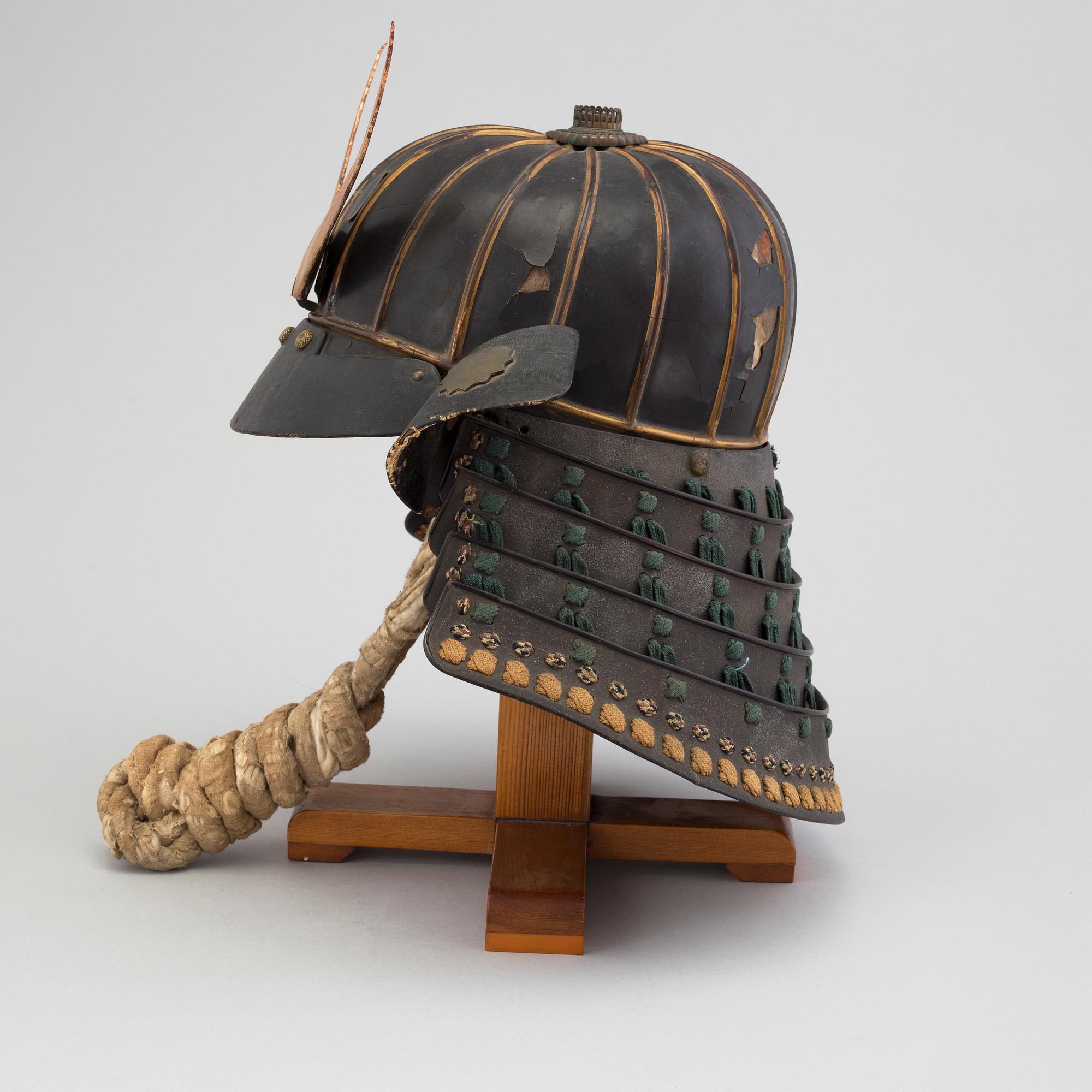 KABUTO, Edo, mei Yamato no Kami Fujiwara Ietsugu, Haruta-school. circa 1620.
