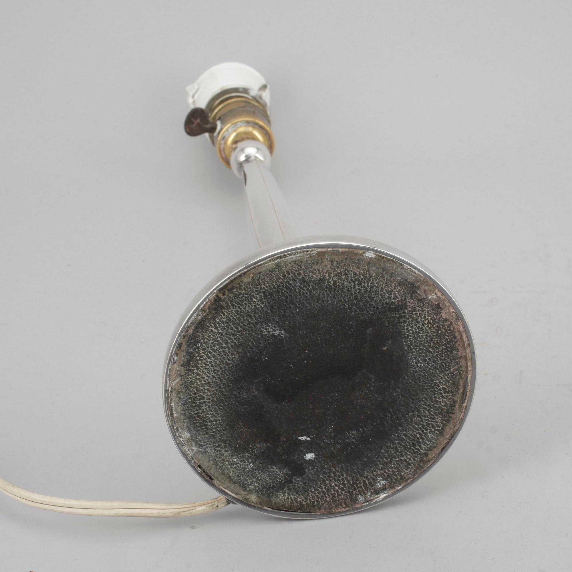 BORDSLAMPA, nysilver, Hallberg, Stockholm, 1900-talets första hälft.