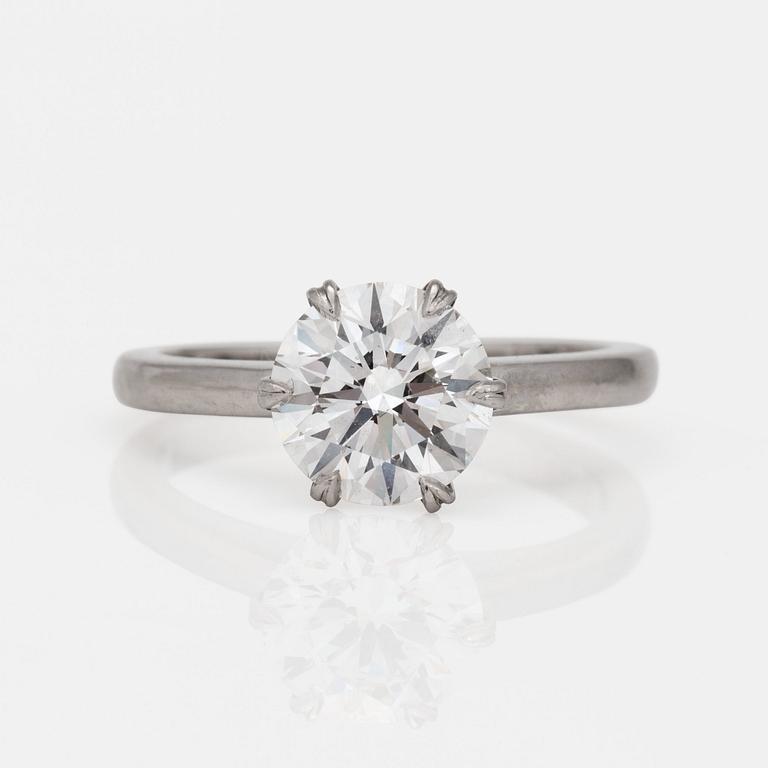 A 1.70 cts brilliant-cut diamod ring.