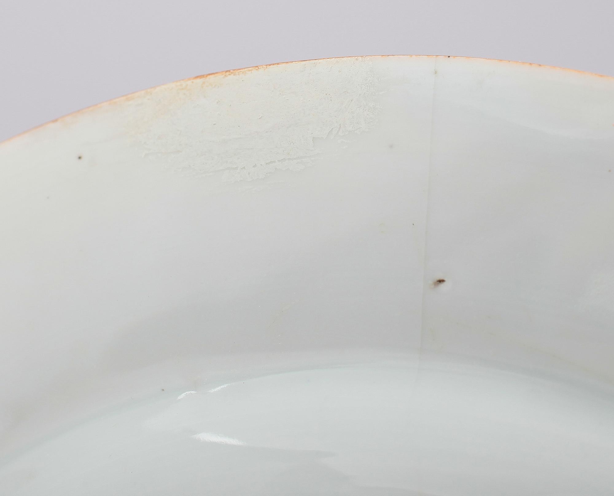 TALLRIKAR, 3 st (2+1), porslin, Kina, Qianlong 1736-1795.