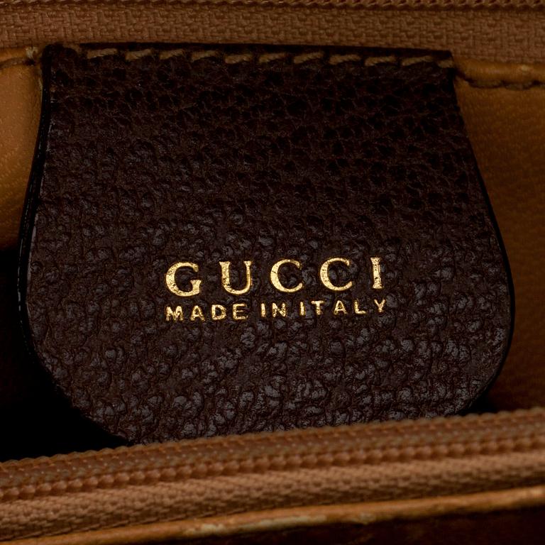VÄSKA, Gucci.