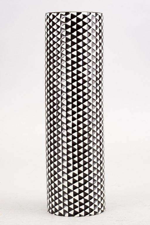 A 'Domino' stoneware vase by Stig Lindberg, Gustavsberg.