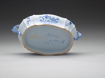 A Swedish faience tureen with cover, Rörstrand 18th Century.