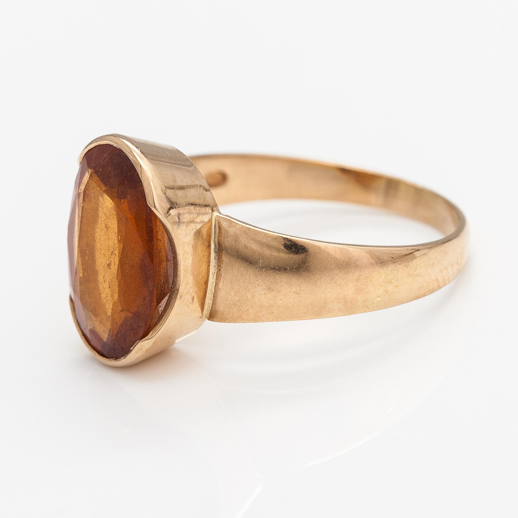 Sormus, 14K kultaa, hessoniittigranaatti.