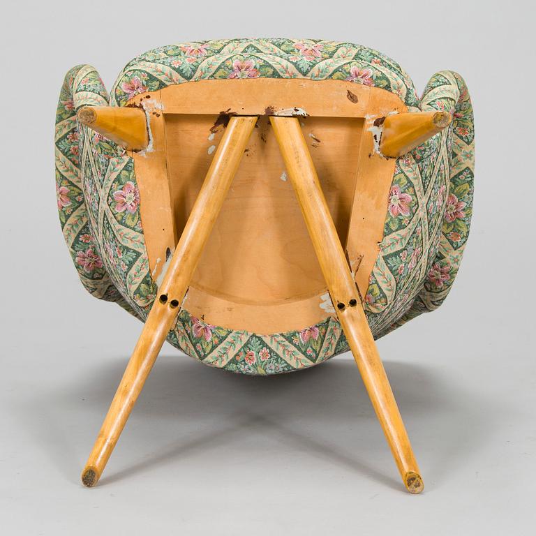 Carl Gustaf Hiort af Ornäs, a mid-20th century 'Pedro' armchair for Hiort Tuote Puunveisto Oy - Träsnideri Ab.