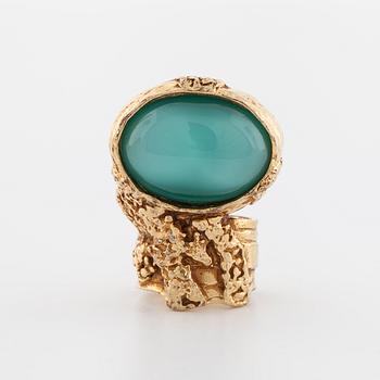 YVES SAINT LAURENT, ring med grön paste.