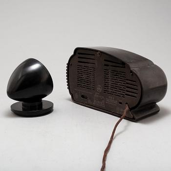 TESLA, "308U Talisman" , tube radio Tjeckoslovakia 1930's. & A bakelite table clock.