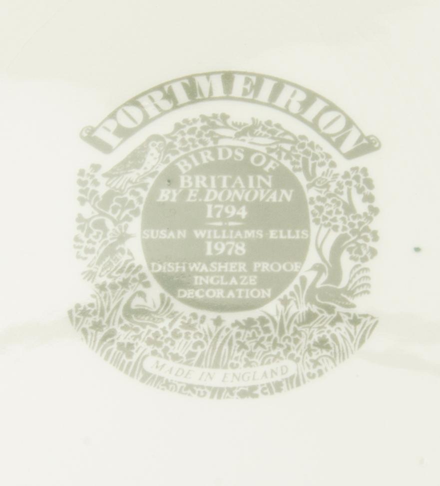 A set of 94 pieces of late 20th century Portmeirion "Birds of Britain" dinner service.