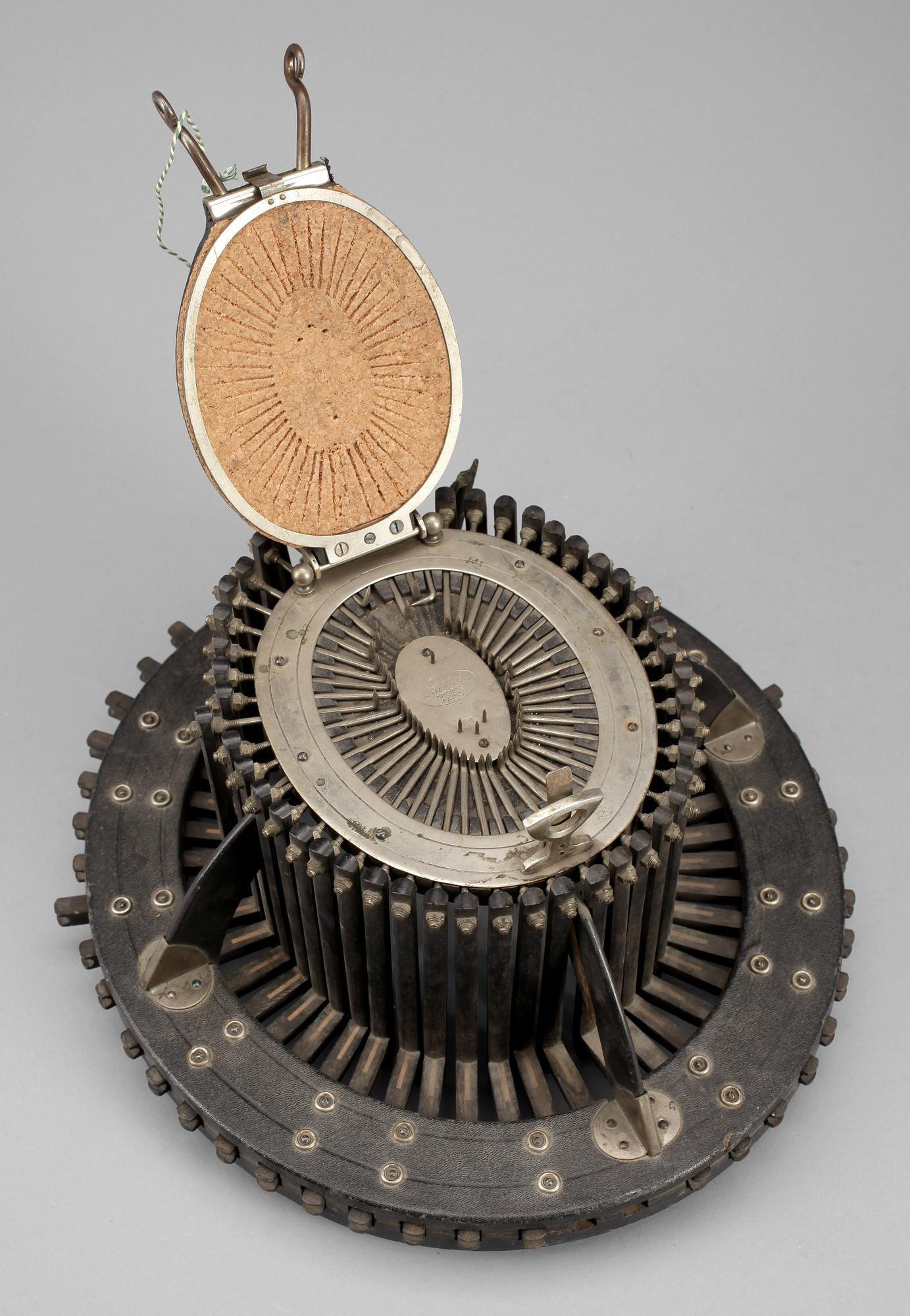 HATTSTOCK, metall och trä, Allié Maillard, Paris, 1800/1900-tal, brickmärkt.