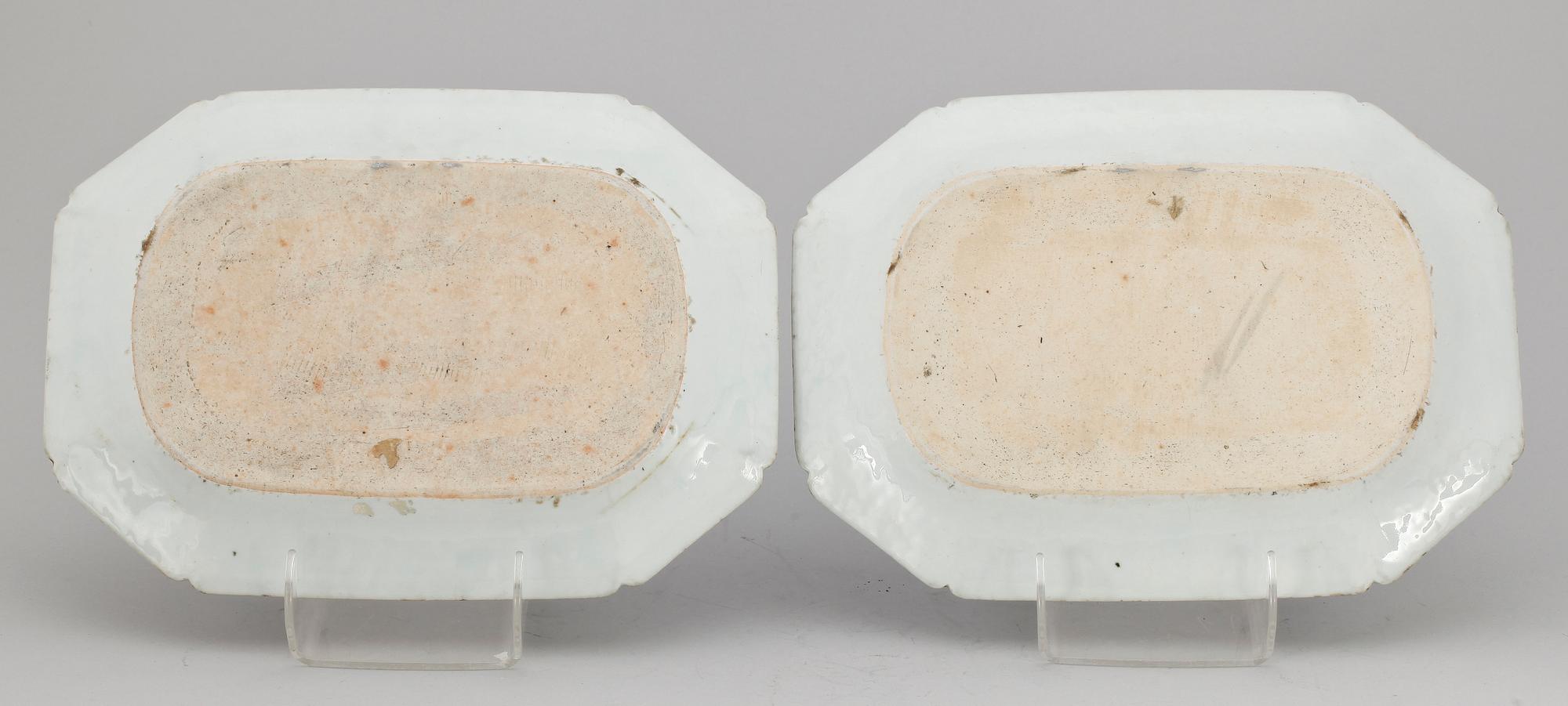 STEKFAT, ett par, porslin, Qianlong, Kina 1700-tal.