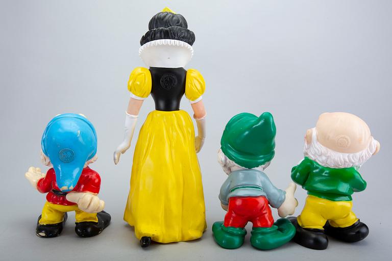 LEKSAKSFIGURER, "Snövit och de 7 dvärgarna" 8 st, plast, delvis märkta Walt Disney Productions.
