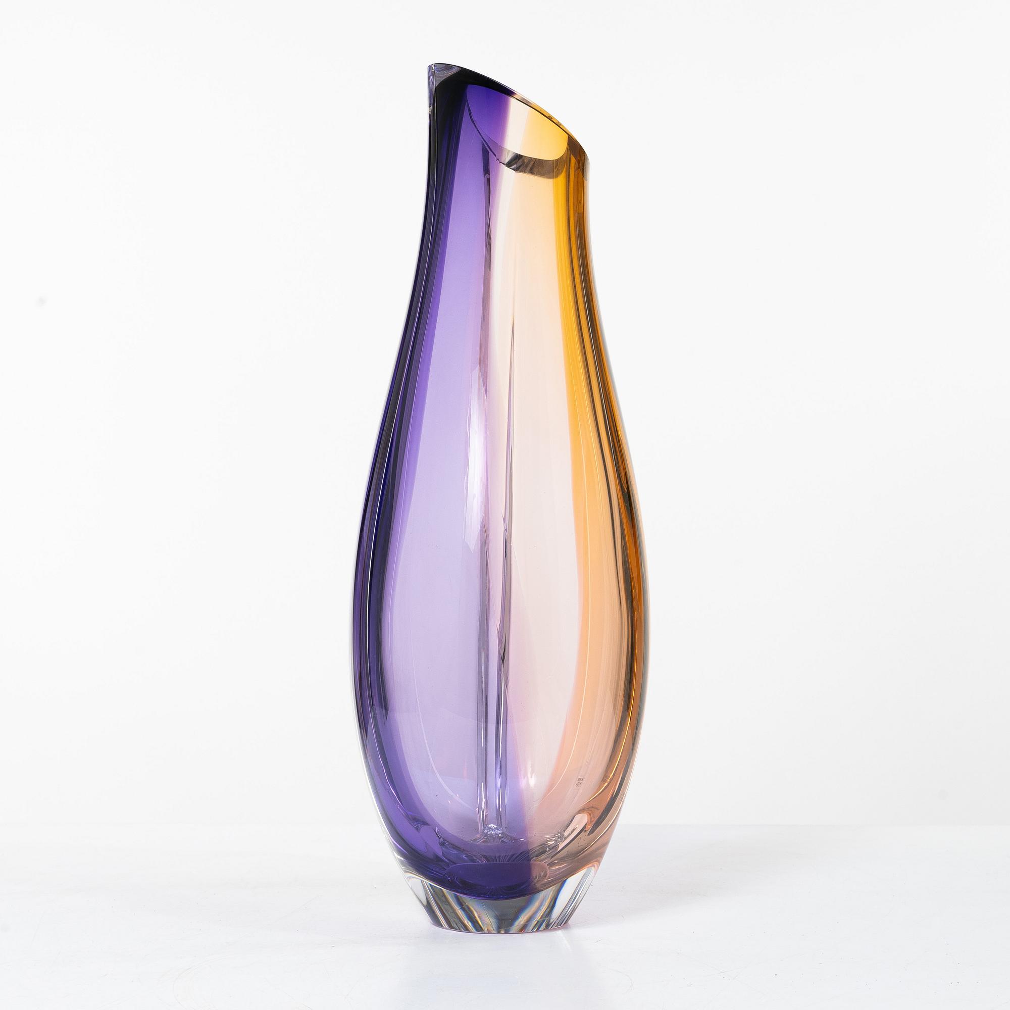Göran Wärff, Vase, glass, "Orchid", Kosta Boda.