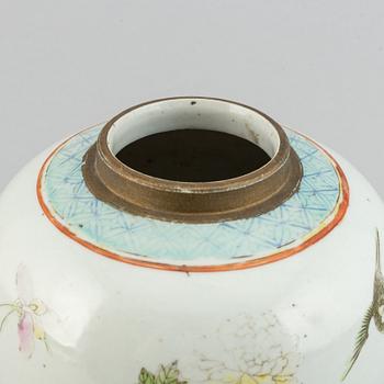 A famille rose jar, late Qing dynasty, circa 1900.