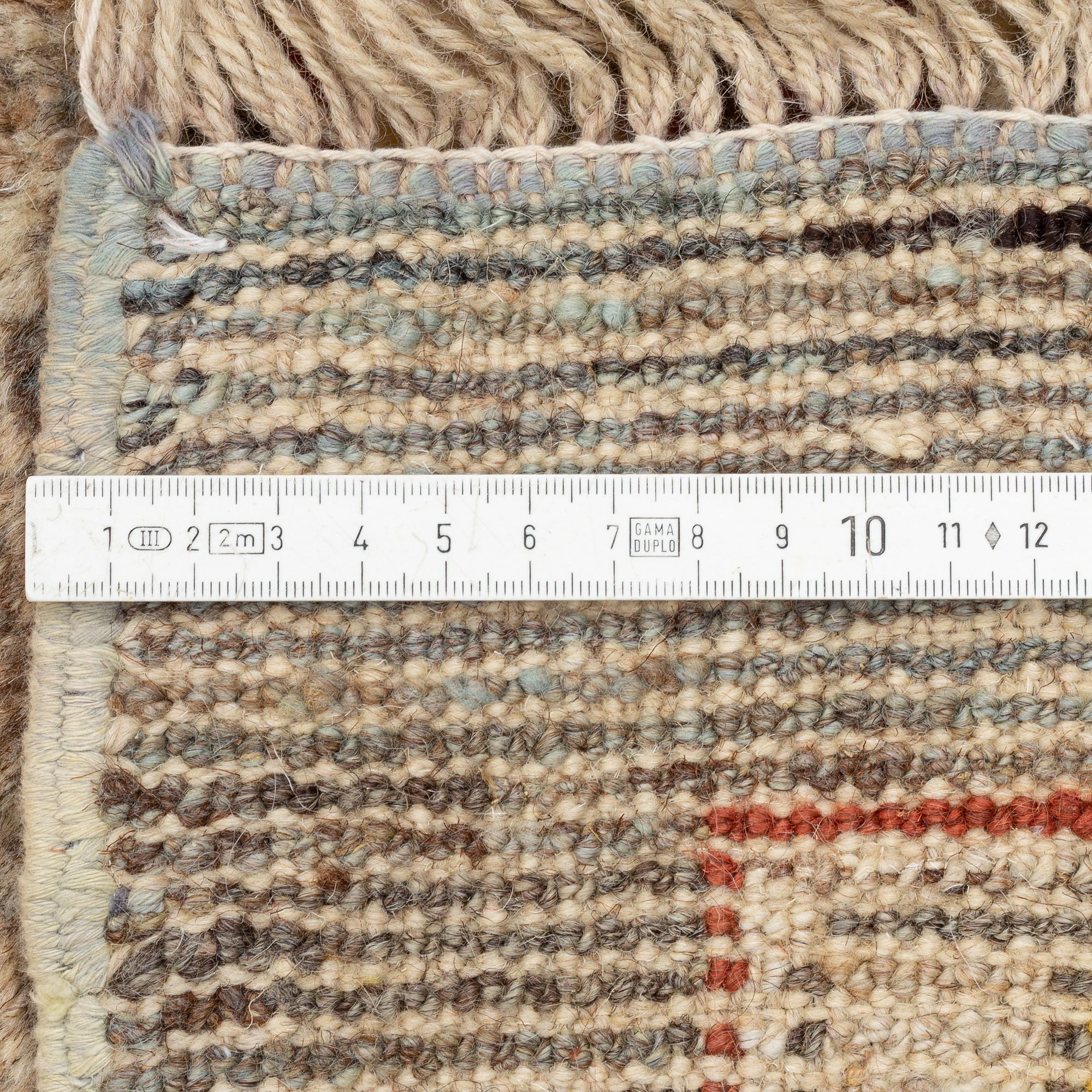 Matta, Persisk, Arts and Crafts mönster, 402 x 308 cm.