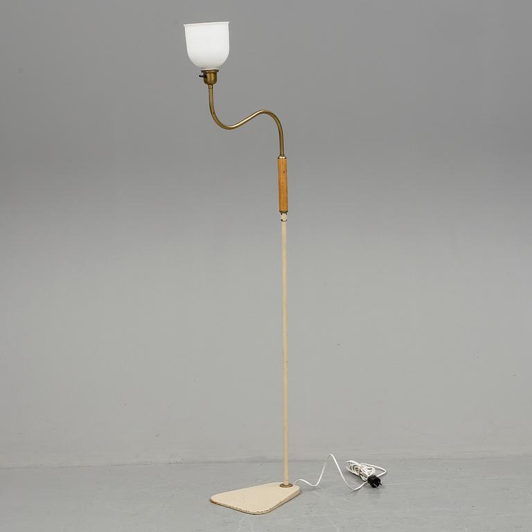 GOLVLAMPA, 1940-tal.