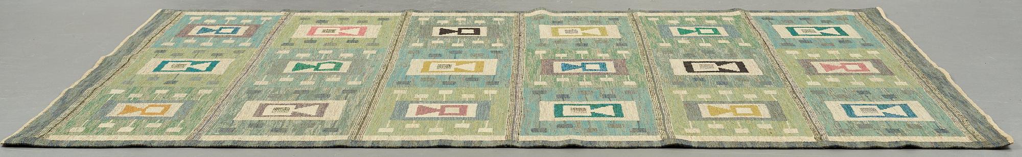 Edna Martin, MATTA, "Flickorna i fönstret", rölakan, ca 252 x 202 cm, signerad SH (Svensk Hemslöjd).