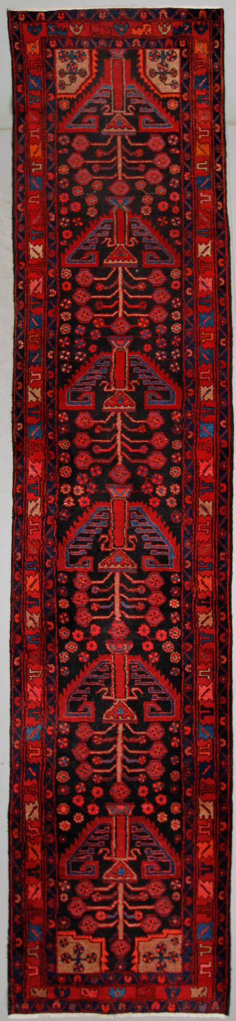 MATTA, orient, ca 479 x 105 cm.